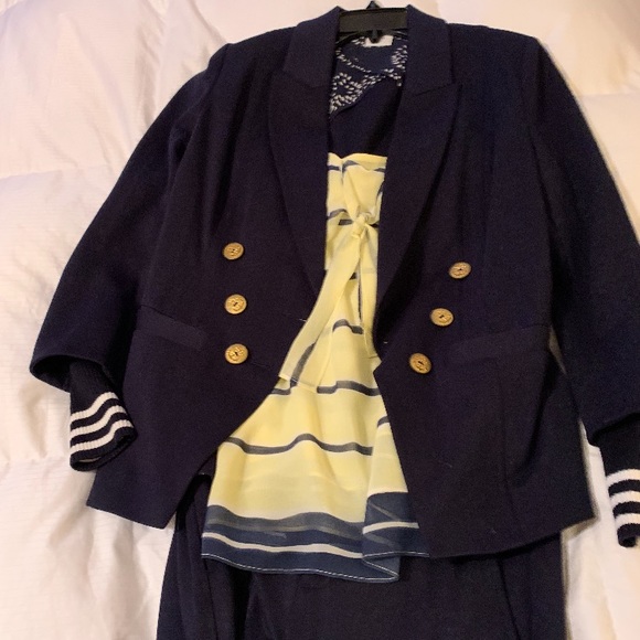 Cabi set - Picture 2 of 5